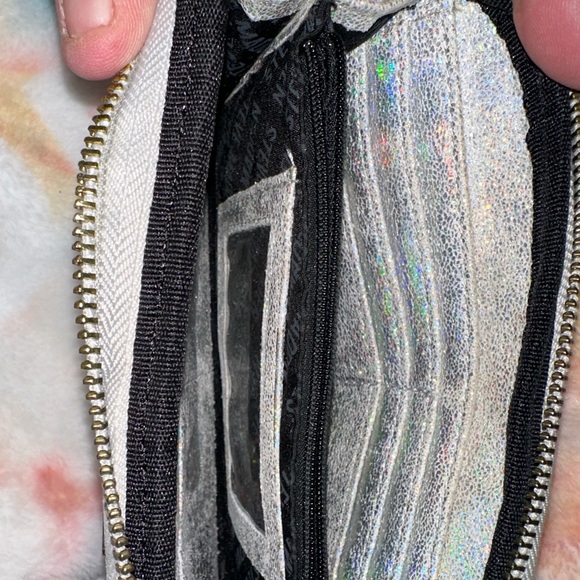 Steve Madden Holographic Zippy Wallet/Clutch Wristlet Strap - Picture 7 of 16